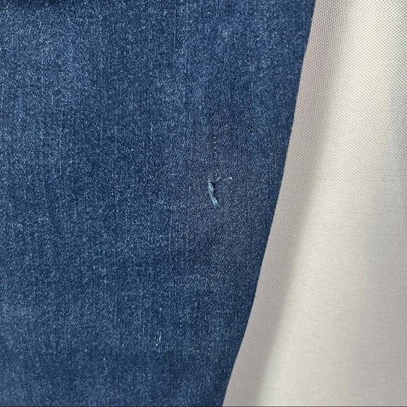 American Eagle AEO Dark Wash Distressed Knit Mid Rise Jeans 4 - Picture 5 of 5